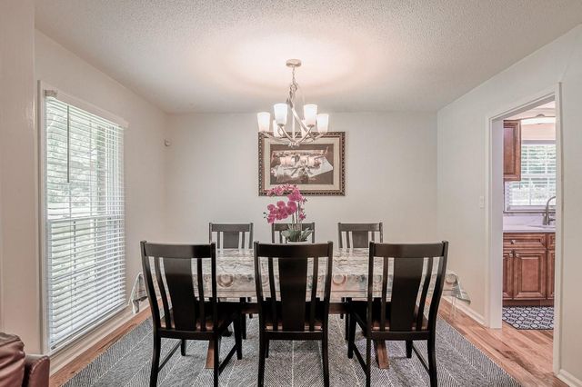 656 Bruce Way SW, Lilburn, GA 30047