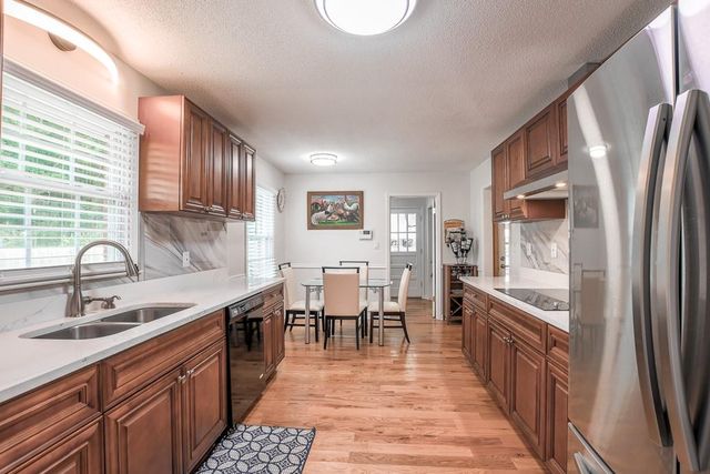 656 Bruce Way SW, Lilburn, GA 30047
