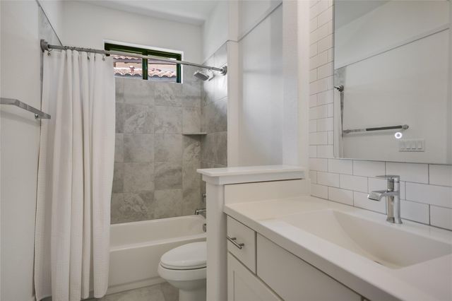 307 Ringtail Stream DR, Austin, TX 78738