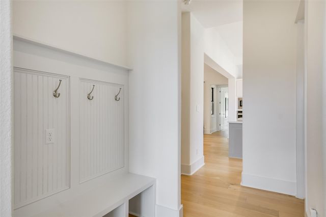 307 Ringtail Stream DR, Austin, TX 78738
