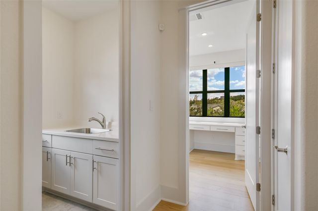 307 Ringtail Stream DR, Austin, TX 78738