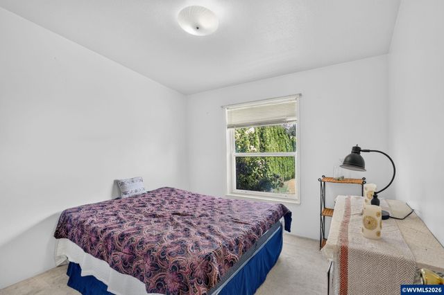 1837 Woodland Av, Woodburn, OR 97071