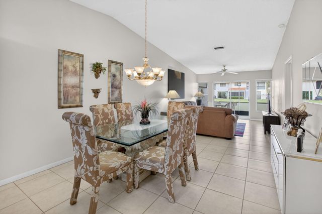 8697 Sunbird Place, Boca Raton, FL 33496