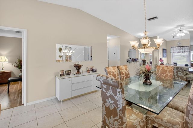 8697 Sunbird Place, Boca Raton, FL 33496