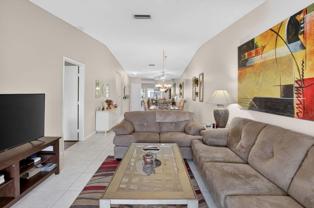 8697 Sunbird Place, Boca Raton, FL 33496