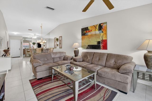 8697 Sunbird Place, Boca Raton, FL 33496