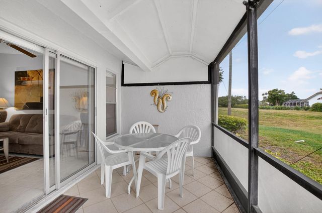 8697 Sunbird Place, Boca Raton, FL 33496