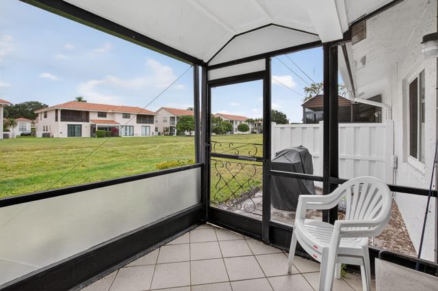 8697 Sunbird Place, Boca Raton, FL 33496