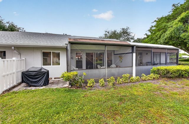 8697 Sunbird Place, Boca Raton, FL 33496