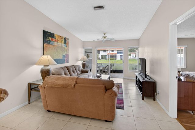 8697 Sunbird Place, Boca Raton, FL 33496