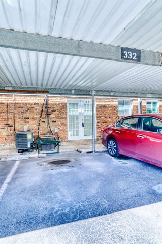 2201 Fountain View Drive J 15, Houston, TX 77057