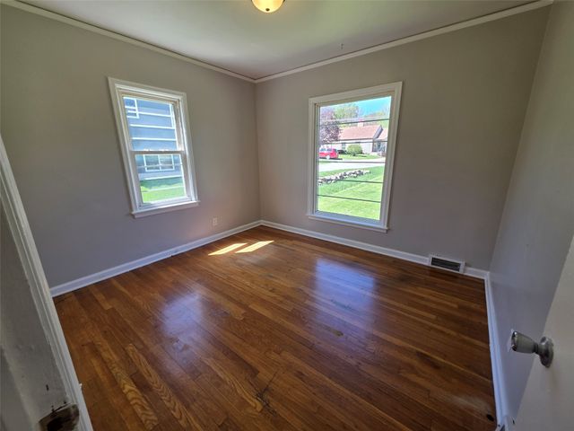1216 Creston Avenue, Des Moines, IA 50315
