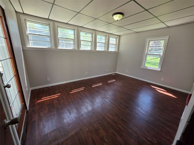 1216 Creston Avenue, Des Moines, IA 50315