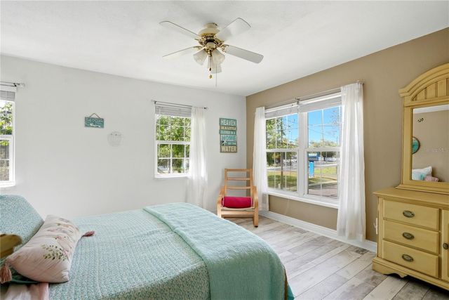 516 5TH AVENUE N, Safety Harbor, FL 34695