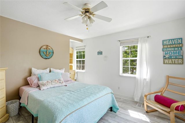 516 5TH AVENUE N, Safety Harbor, FL 34695