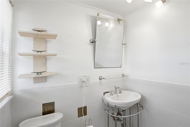 516 5TH AVENUE N, Safety Harbor, FL 34695