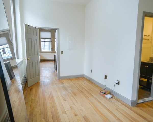 252-260 College Street, Burlington, VT 05401
