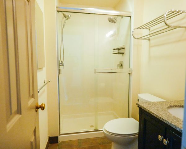 252-260 College Street, Burlington, VT 05401