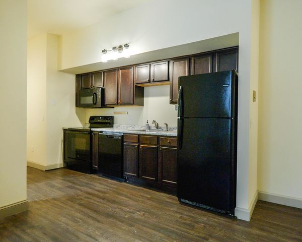 252-260 College Street, Burlington, VT 05401