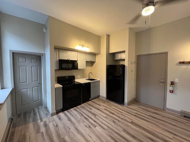 252-260 College Street, Burlington, VT 05401