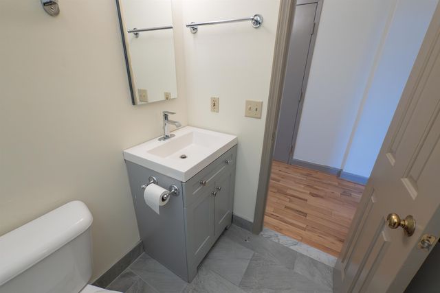 252-260 College Street, Burlington, VT 05401