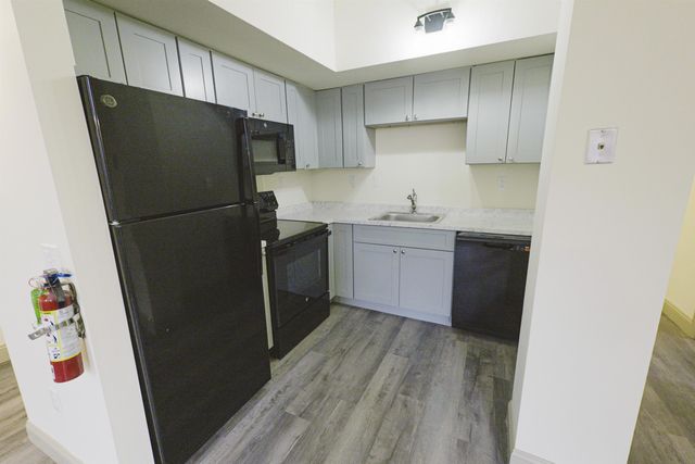 252-260 College Street, Burlington, VT 05401