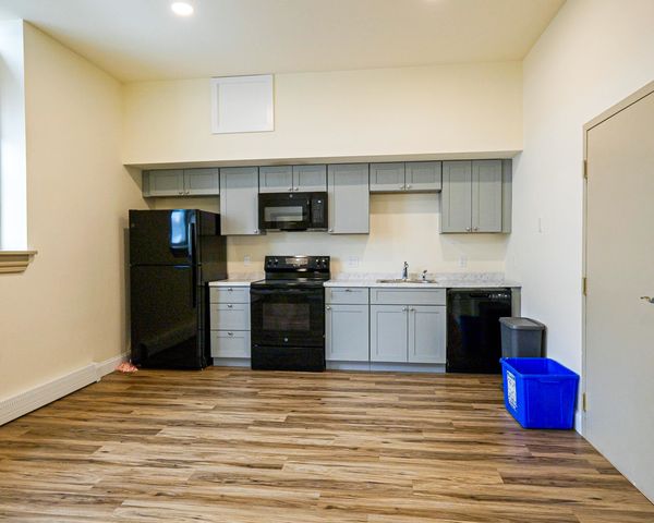 252-260 College Street, Burlington, VT 05401