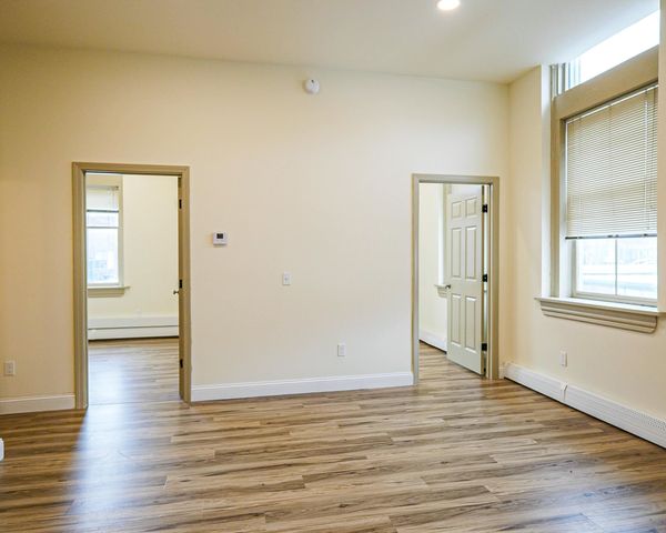 252-260 College Street, Burlington, VT 05401