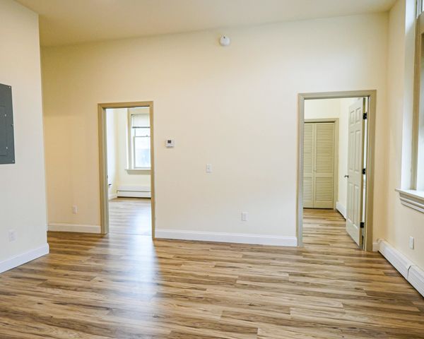 252-260 College Street, Burlington, VT 05401