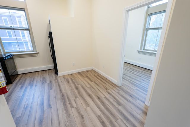 252-260 College Street, Burlington, VT 05401