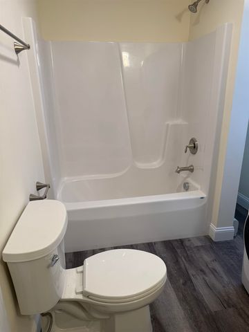 252-260 College Street, Burlington, VT 05401