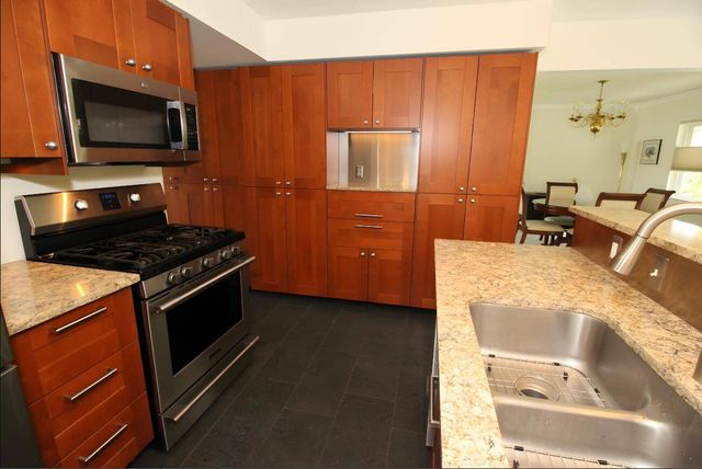 23187 Gladhill Lane, Saint Clair Shores, MI 48080