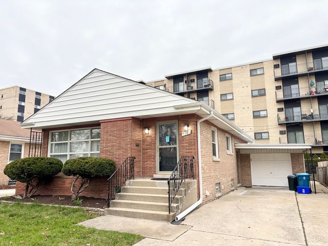 7741 Taylor Street, Forest Park, IL 60130