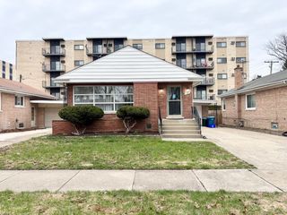 7741 Taylor Street, Forest Park, IL 60130