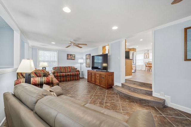734 Randall Road, Hot Springs, AR 71913