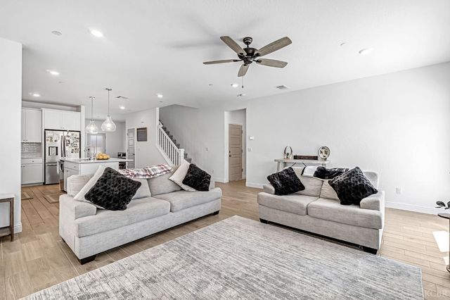 2453 W Claridge Way, Hanford, CA 93230