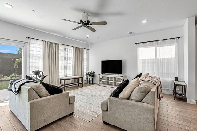 2453 W Claridge Way, Hanford, CA 93230