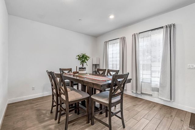 2453 W Claridge Way, Hanford, CA 93230