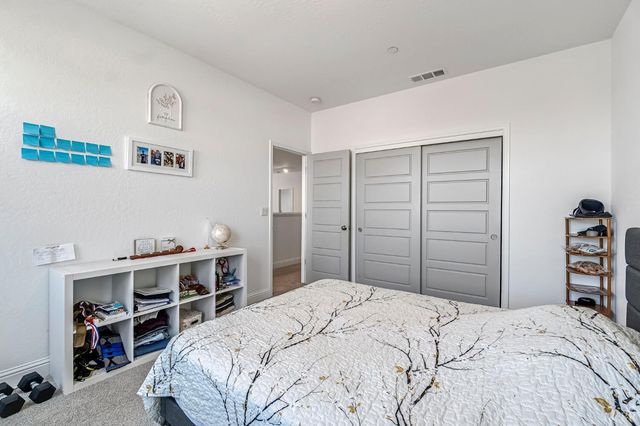 2453 W Claridge Way, Hanford, CA 93230