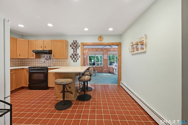 2 Ward Drive, Danbury, CT 06810