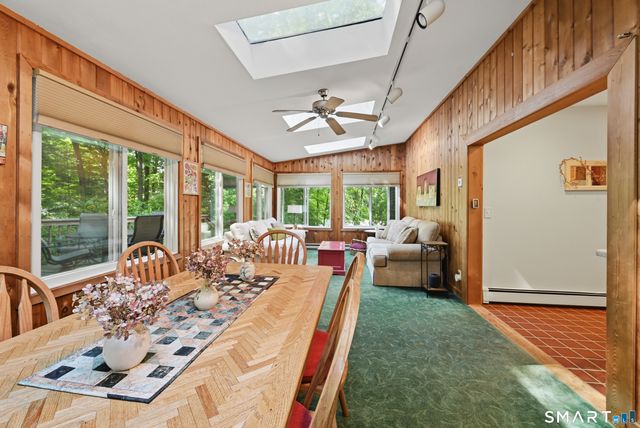 2 Ward Drive, Danbury, CT 06810