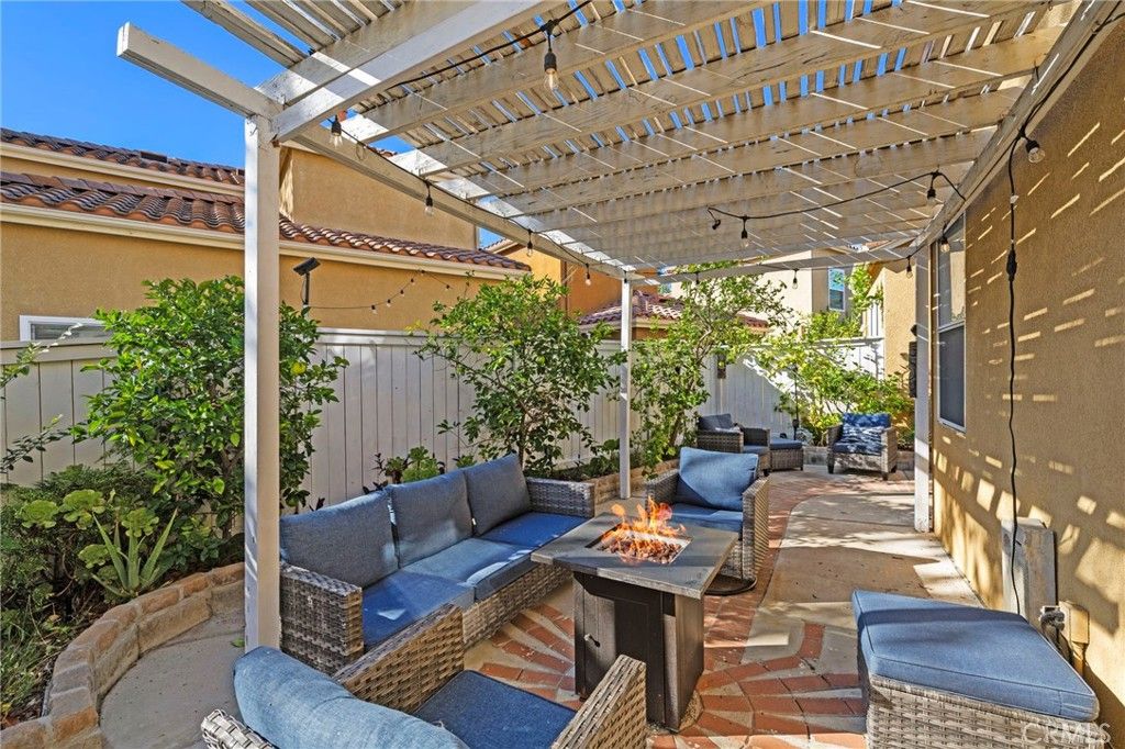 19 Calle De Suenos, Rancho Santa Margarita, CA 92688 — photo 2