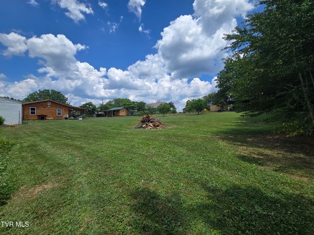 373 Cedar Grove Road, Johnson City, TN 37601
