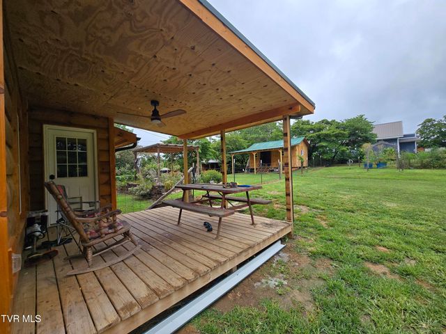 373 Cedar Grove Road, Johnson City, TN 37601