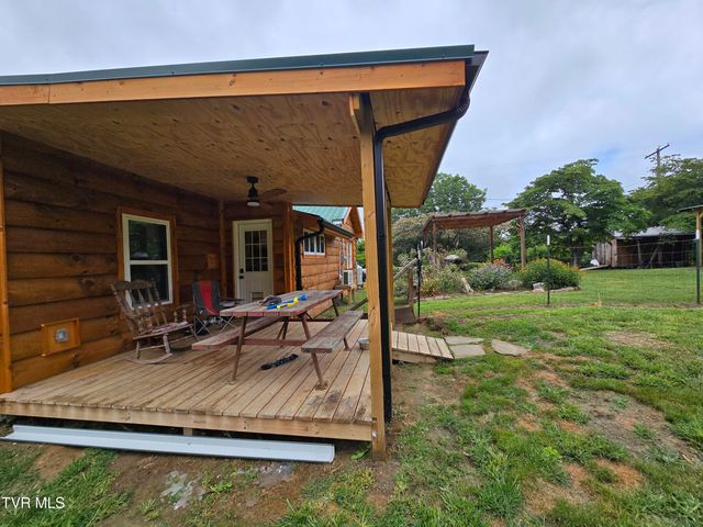 373 Cedar Grove Road, Johnson City, TN 37601