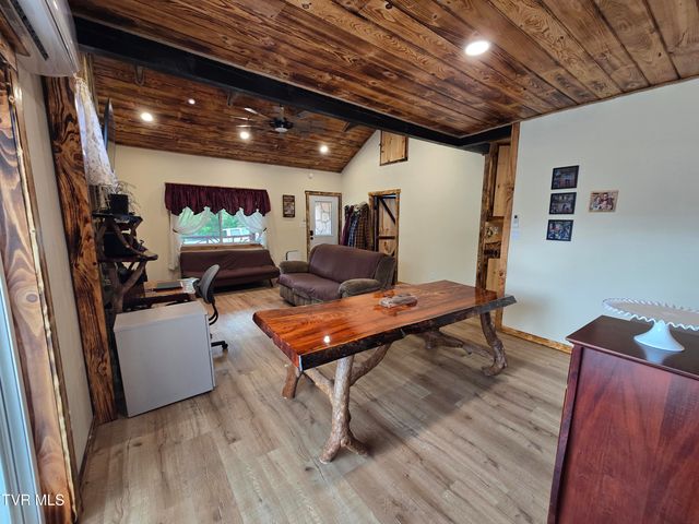 373 Cedar Grove Road, Johnson City, TN 37601