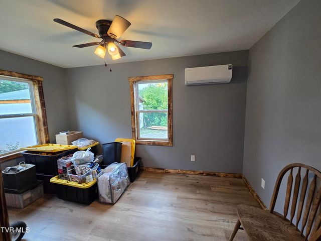 373 Cedar Grove Road, Johnson City, TN 37601