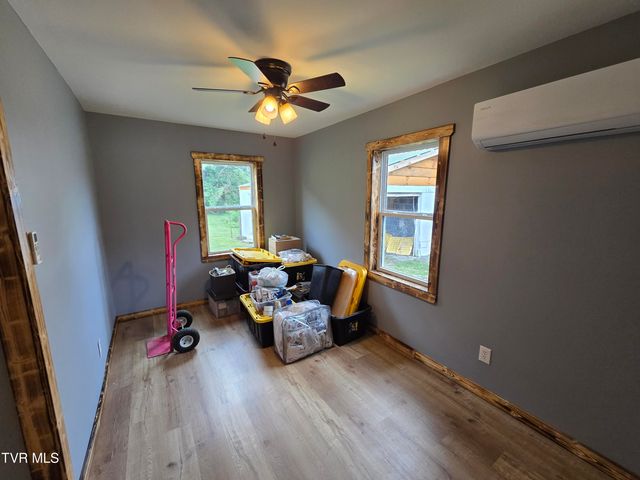 373 Cedar Grove Road, Johnson City, TN 37601