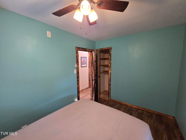 373 Cedar Grove Road, Johnson City, TN 37601