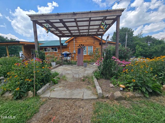 373 Cedar Grove Road, Johnson City, TN 37601